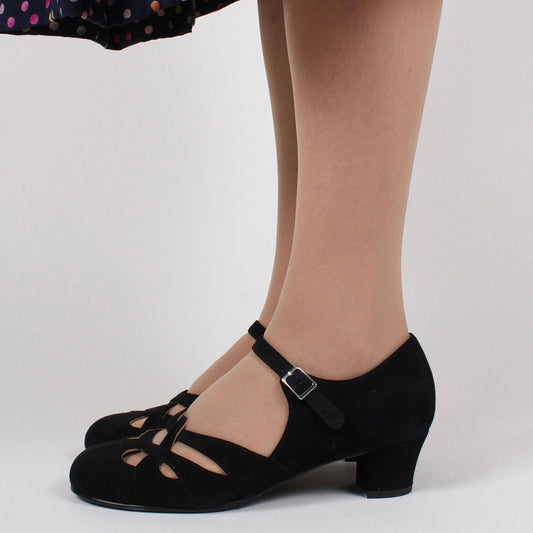 Women's Hollow-Out Round Toe Buckle Black Block Low Heel Pumps