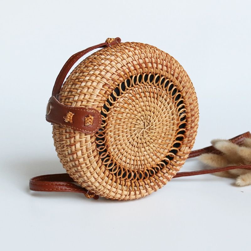 Sac à bandoulière rond en rotin tressé creux