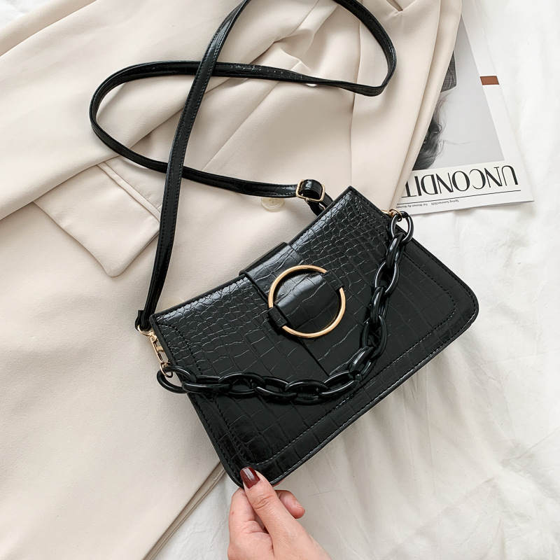 Woman All-match Solid Color Chain Crossbody Bag