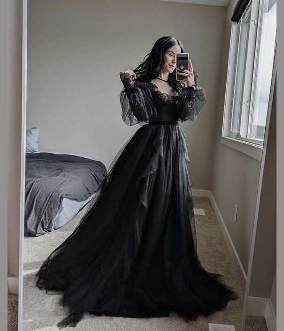 Elegant A-line Black Prom Dress Long Sleeve Formal Evening Gown