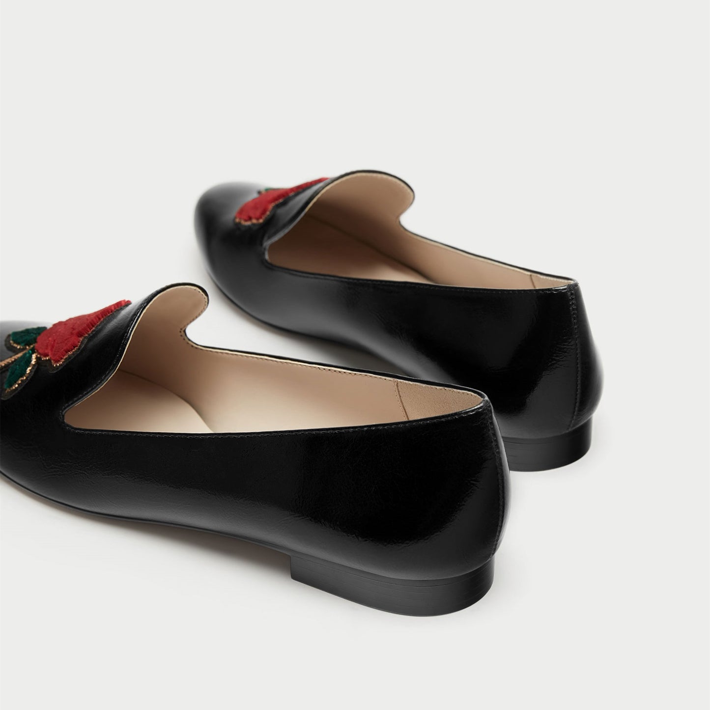 Black Round Toe Flower Embroidered Flats Loafer Shoes for Women