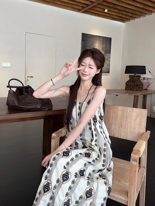 New Fashion Floral Loose-fitting Design Beach Holiday A-line Spaghetti Strap Dress TP3374