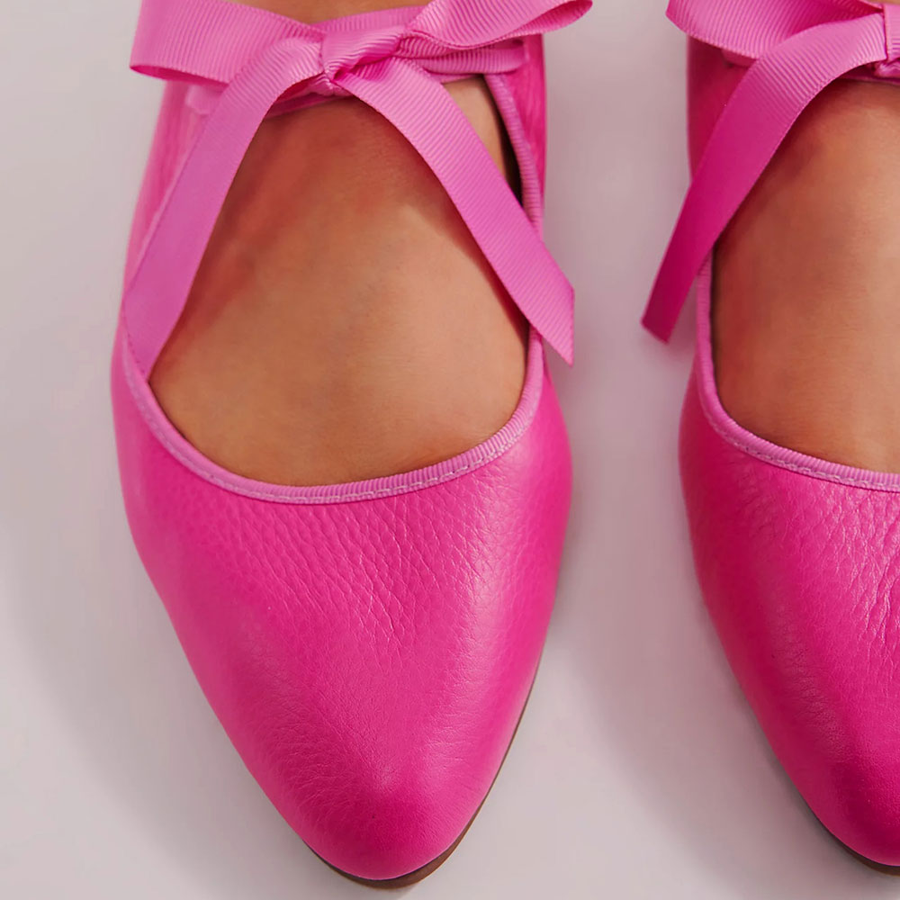 Almond Toe Tied Bow Strap Detailing Ballet Flats in Fuchsia