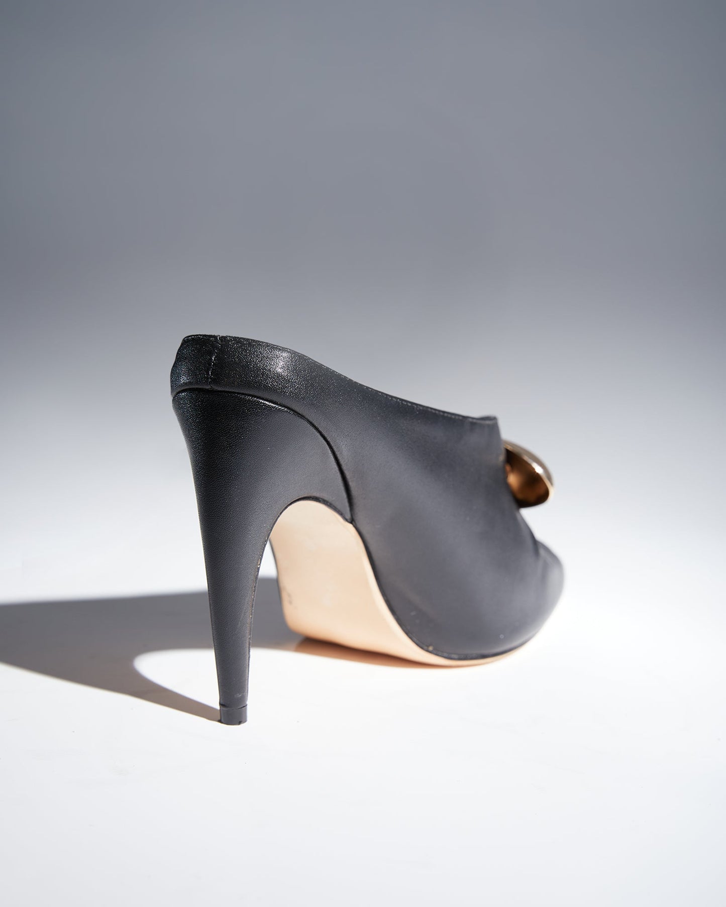 Aria Hardware Buckle Fish Mouth Leather Mules