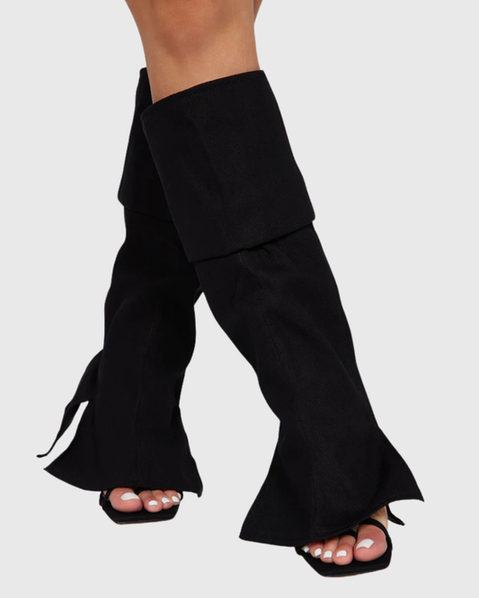 Isabetta Knee Hight Sandals In Black