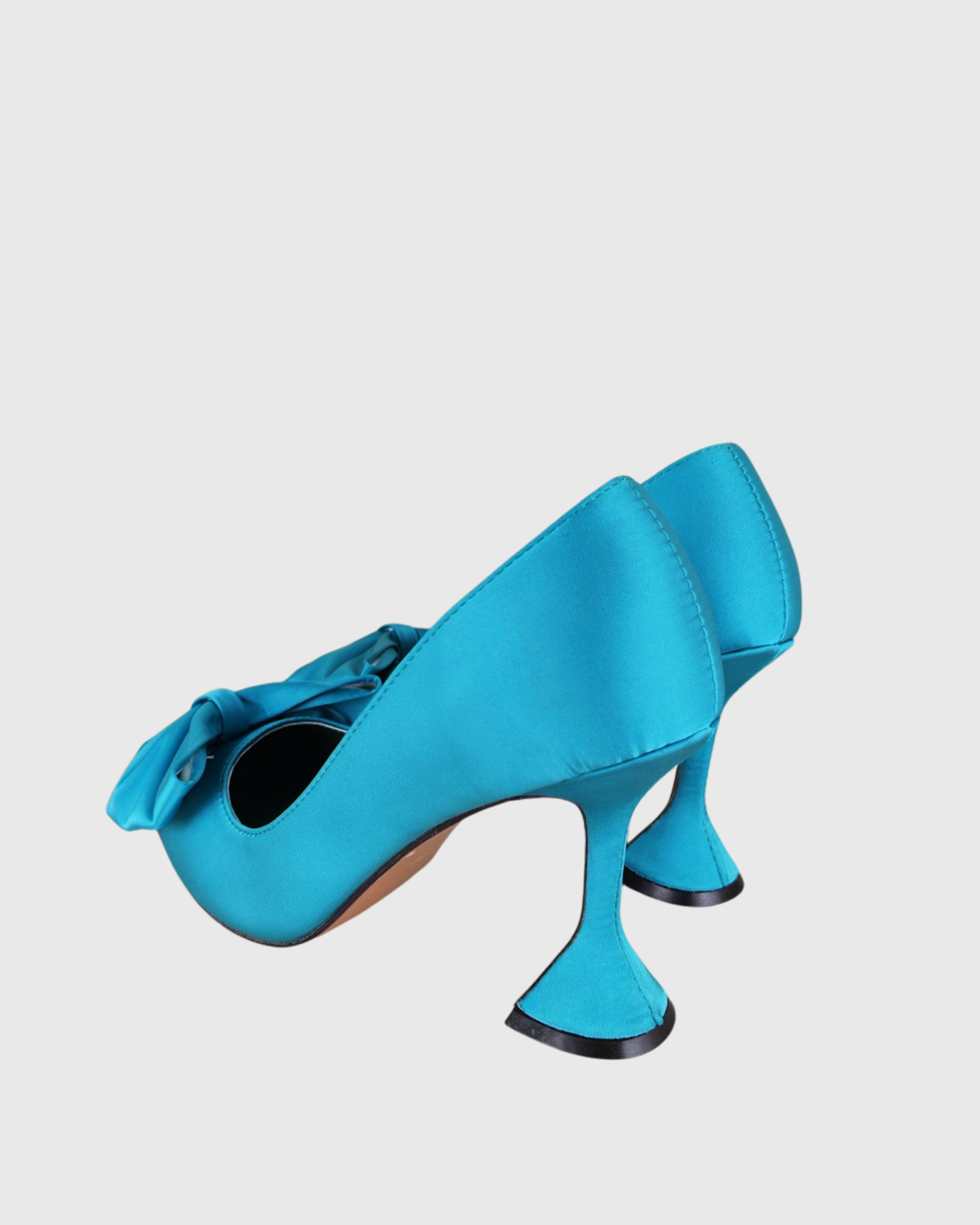 Minnie Bow Flared Heel Pumps In Blue