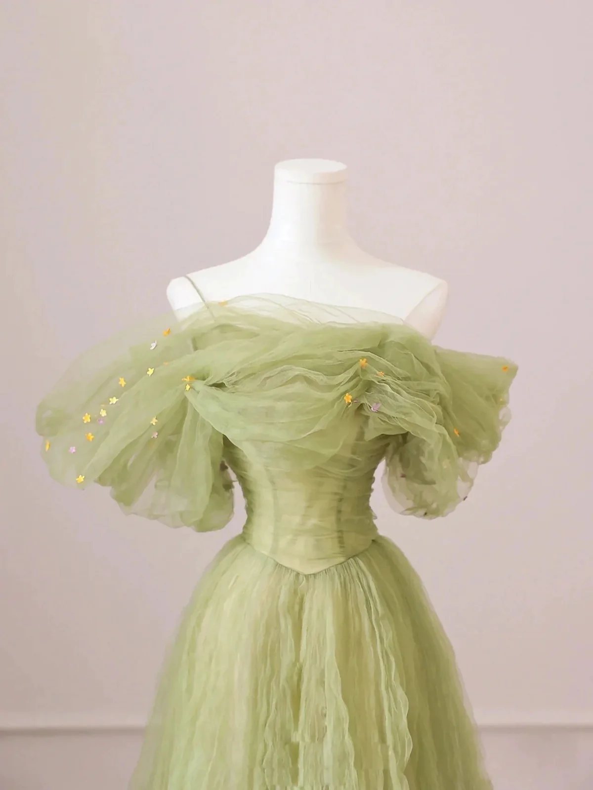 A Line Off the Shoulder Green Tulle Long Prom Dresses P2200