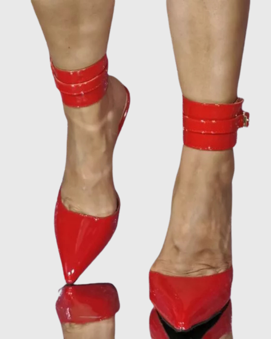 Remi Strap Chain Pumps In Red