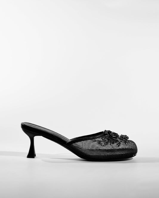 Shine Flower Mesh Slippers In Black