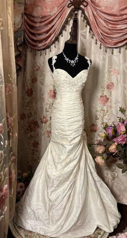 Vintage Ivory White Fish Strap Pleated Wedding Dress TP1971