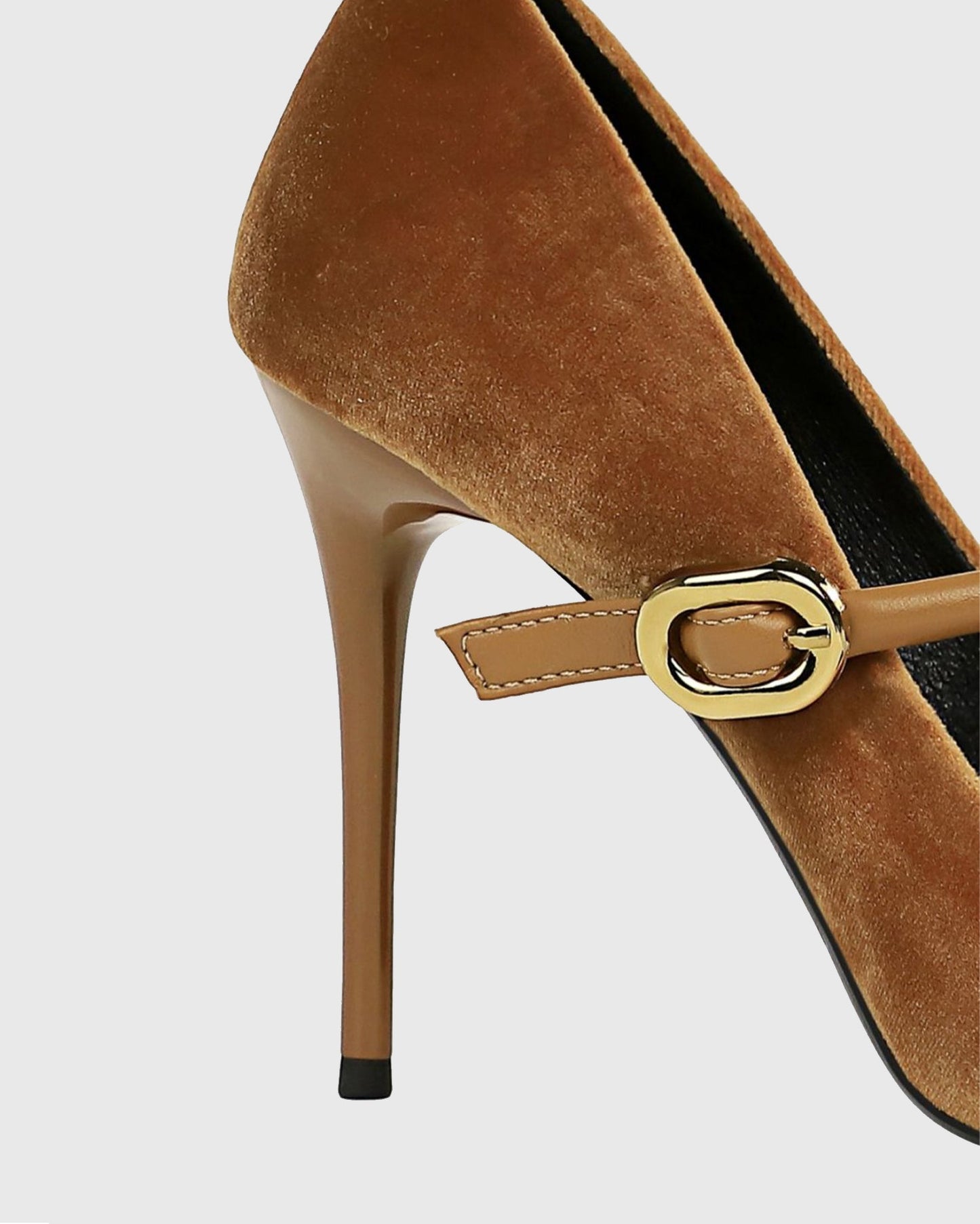 Vada Splicing Velvet Pumps In Brown