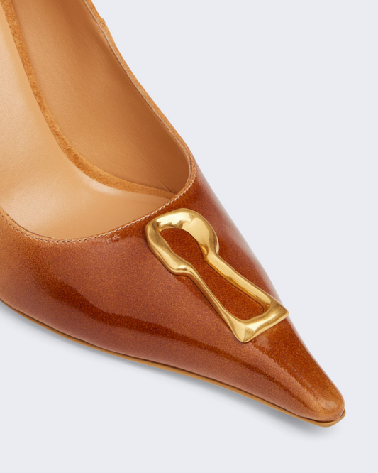 Yadira Metal Keyhole Pumps In Ombre Brown
