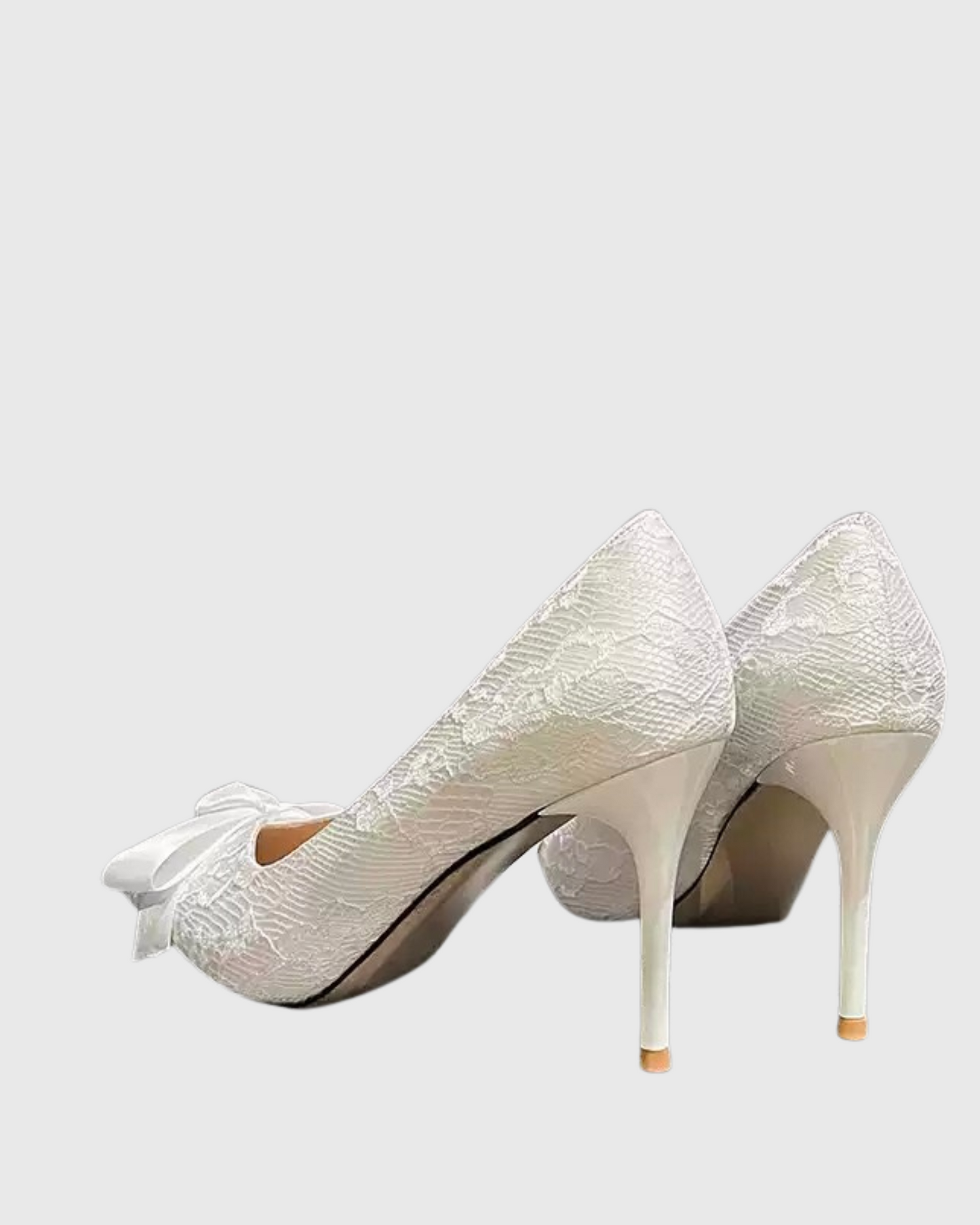 Yasira Bow Vintage Pumps In White