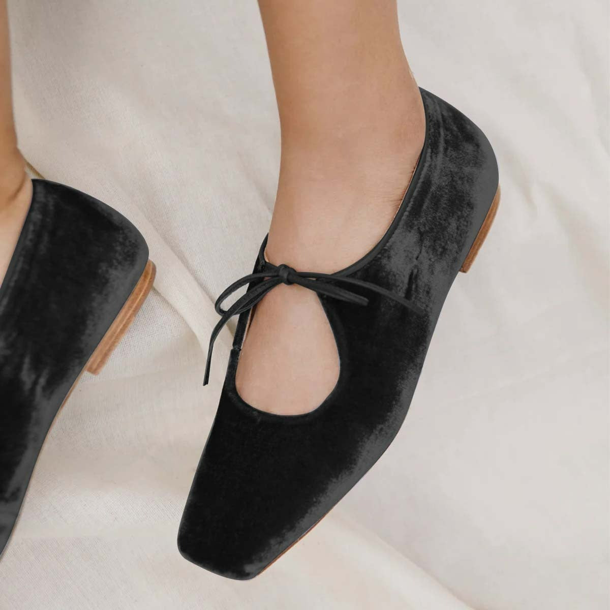 Retro Black Velvet Square Toe Lace Up Women's Dress Flats