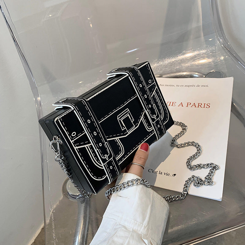 Sac à bandoulière carré avec chaîne et motif dessin animé pour femme