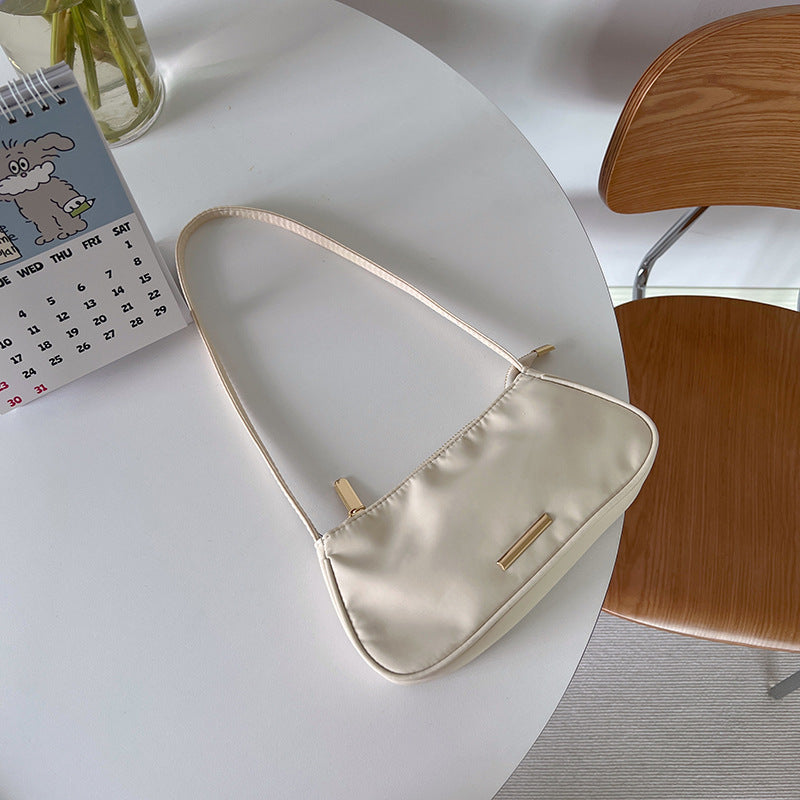 Sac à main tendance en nylon de couleur unie avec fermeture éclair pour femme