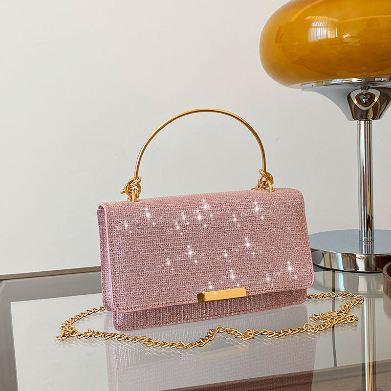 Sac à bandoulière carré à rabat fin et chaîne pour femme, tendance été