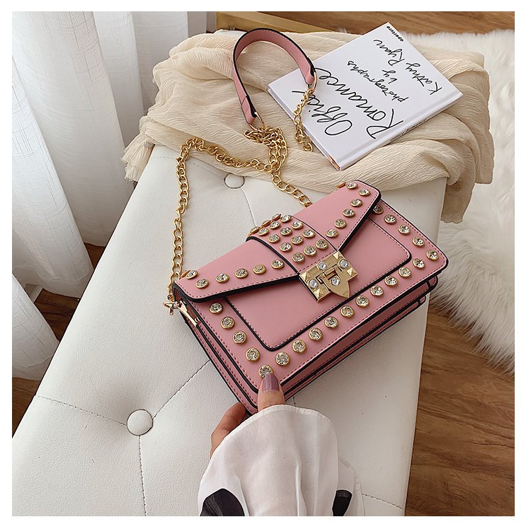 Sac messager tendance avec chaîne en diamant pour femme