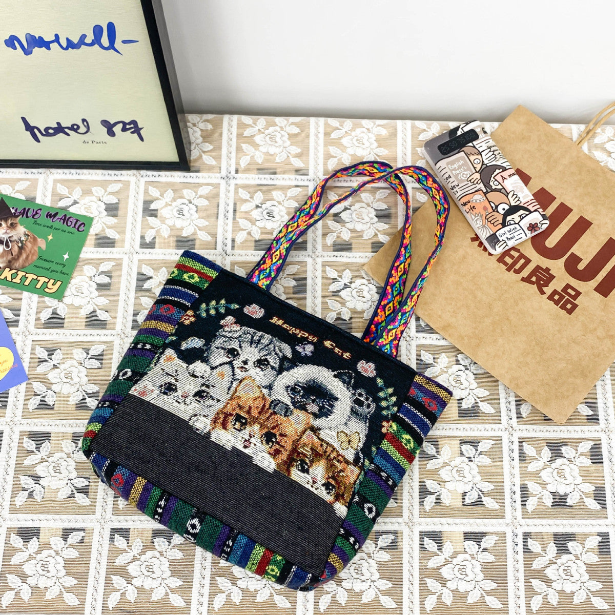 Sac à main mignon de style ethnique rétro de dessin animé