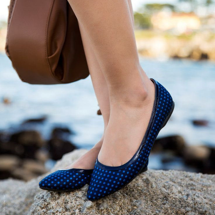 Women's Blue Polka Dot Pointed Toe Comfortable Flats