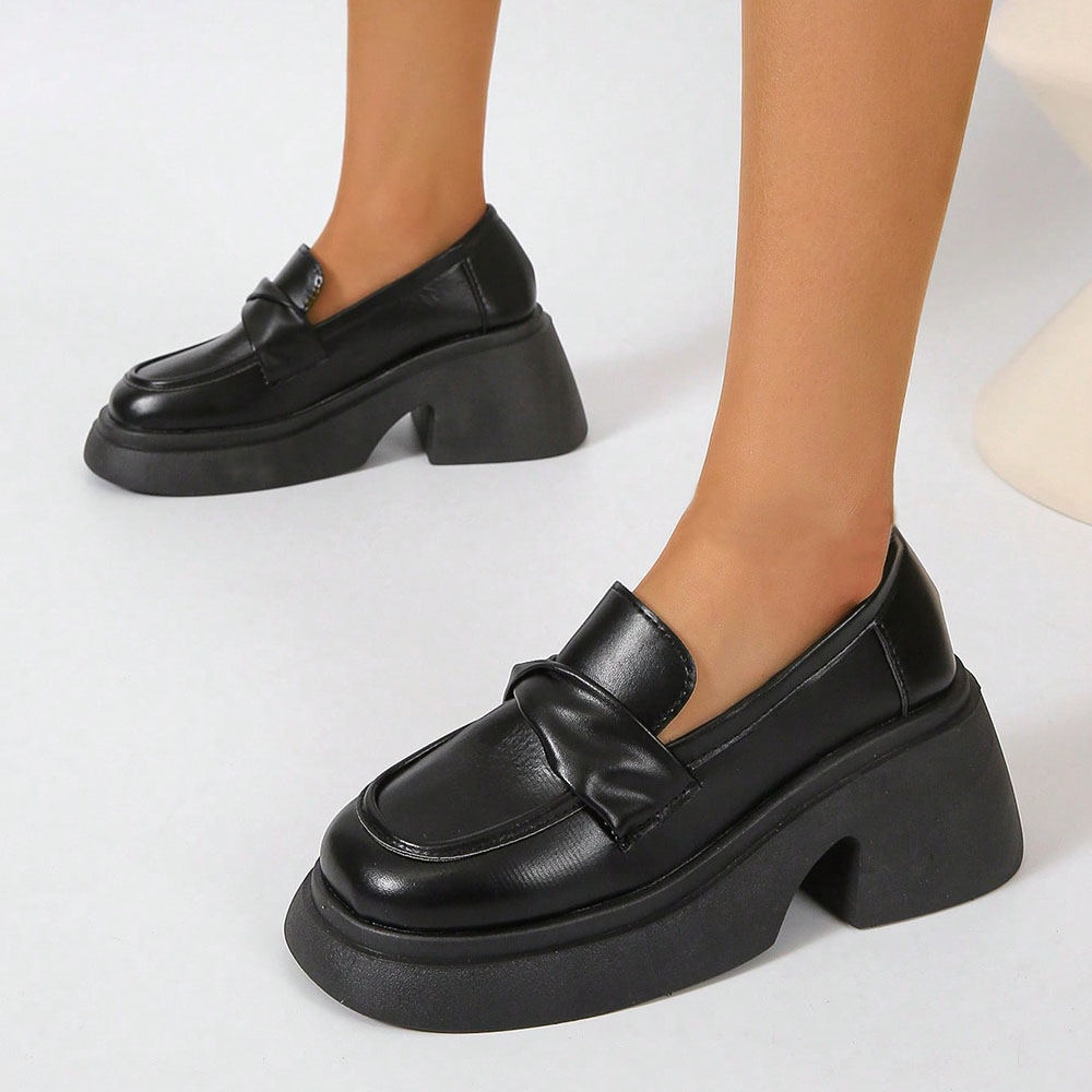 Black Closed Toe Chunky Heel Platform Loafers