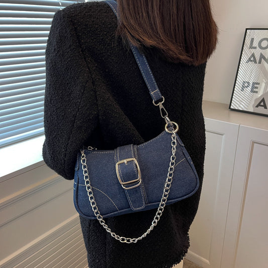Sac à bandoulière en jean avec chaîne tendance