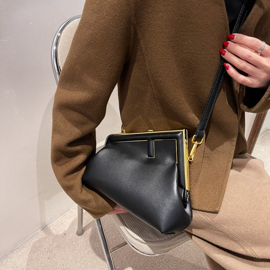 Sac à bandoulière en PU de couleur unie avec boucle géométrique pour femme