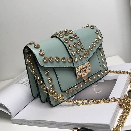 Sac messager tendance avec chaîne en diamant pour femme