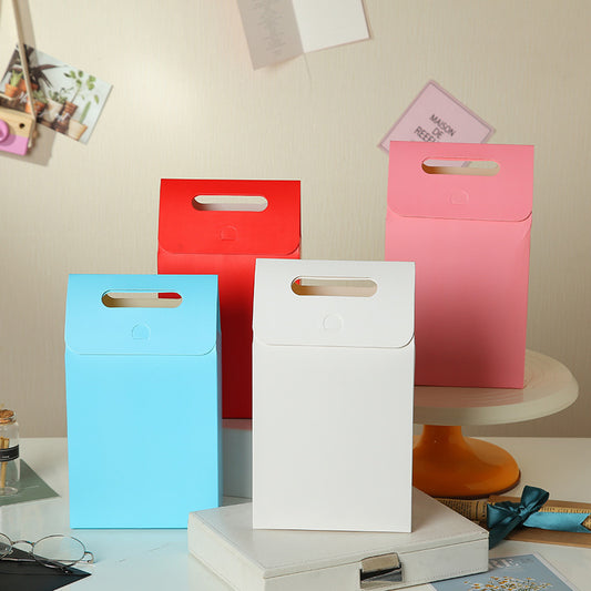 Sac d'emballage cadeau en papier kraft de couleur unie simple