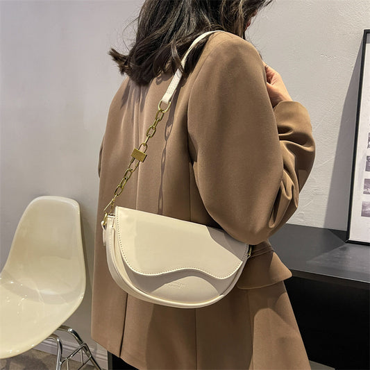 Women Fashion Flap Zipper PU Shoulder Saddle Bag