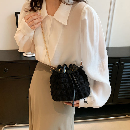 Women Fashionable Solid Color Creased Drawstring Bucket Chain Crossbody Bag