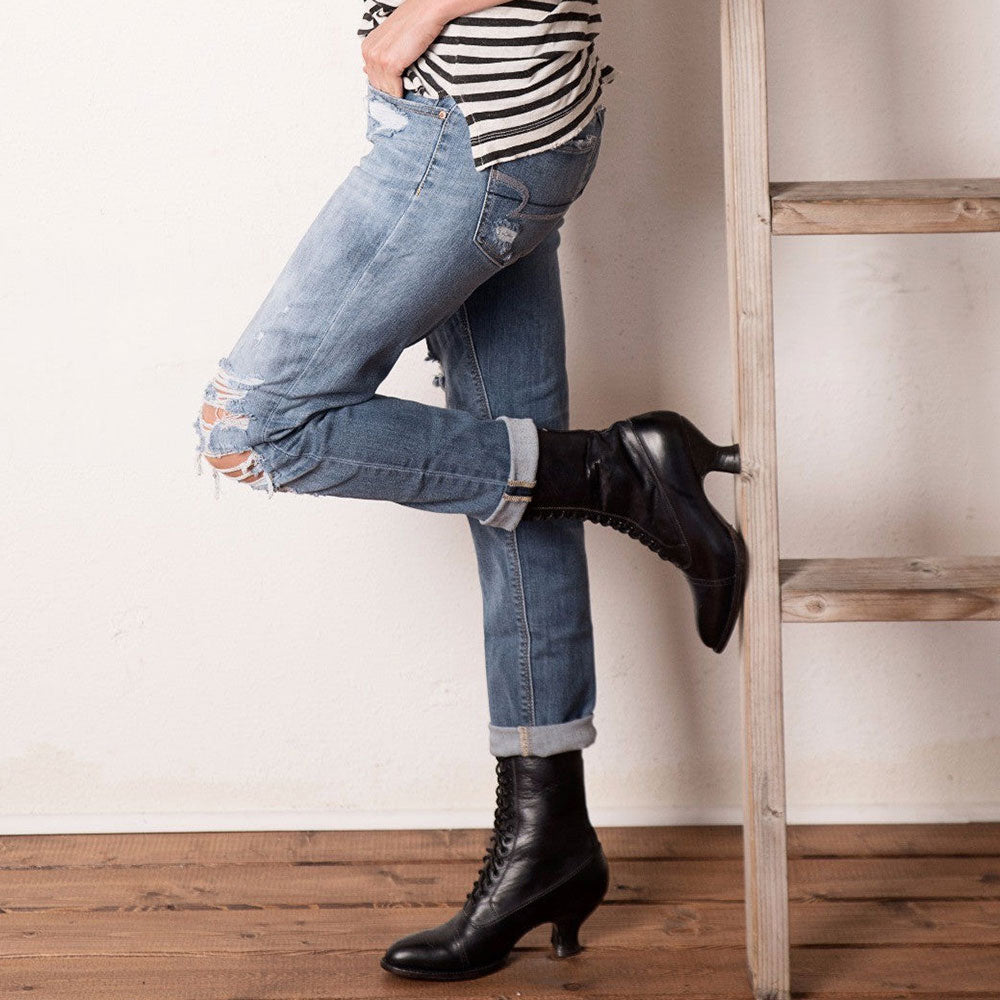 Vintage Lace-Up Almond Toe Spool Heel Mid Calf Boots in Black