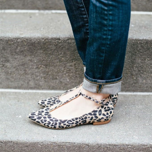 Women's Pointed Toe T-Strap Fashion Leopard Flats with Buckle