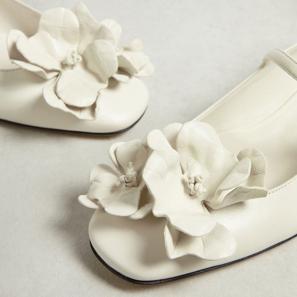 Women's White Square Toe Floral Low Block Heel Mary Jane Pumps