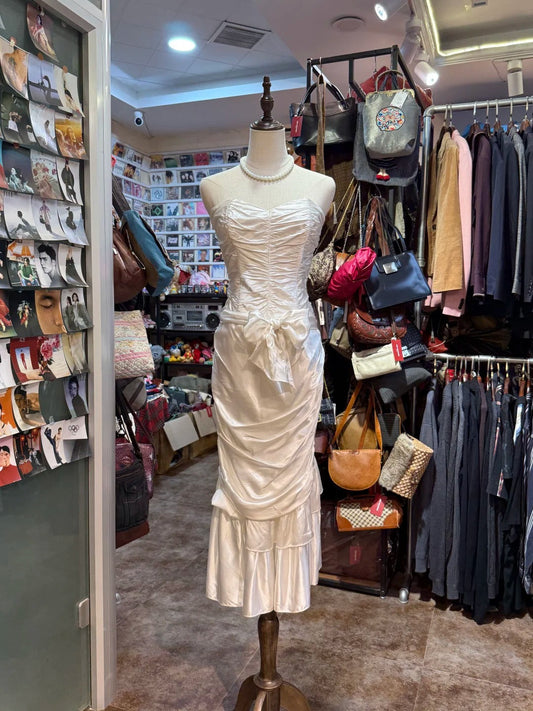 Retro Elegant White Mermaid Strapless Pleated Satin Long Prom Dress Evening Dress P4147