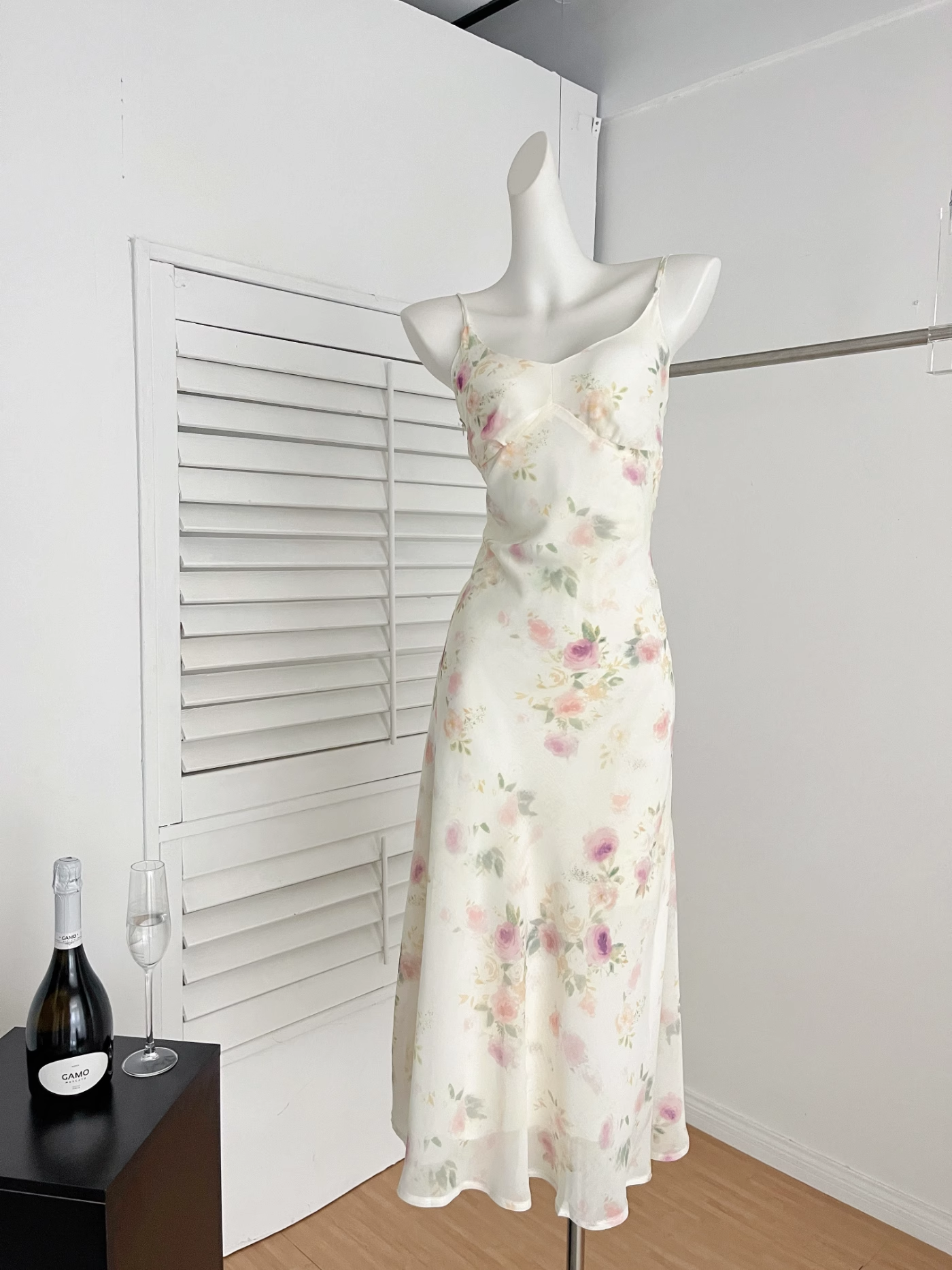 Vintage Fashion Chiffon Floral Printed Design A-line Beach Holiday Vest Dress TP3387