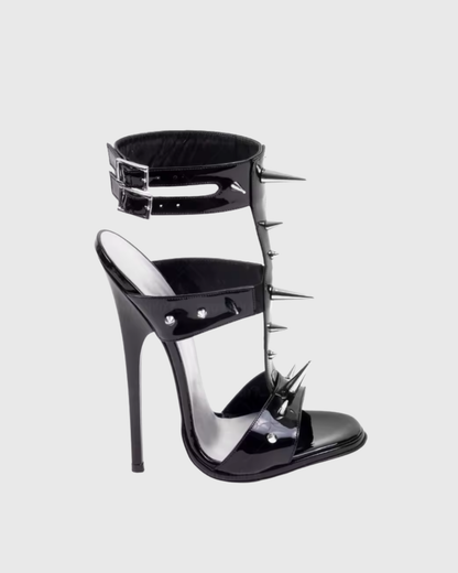 Earleen Rivet Strap Sandals In Black