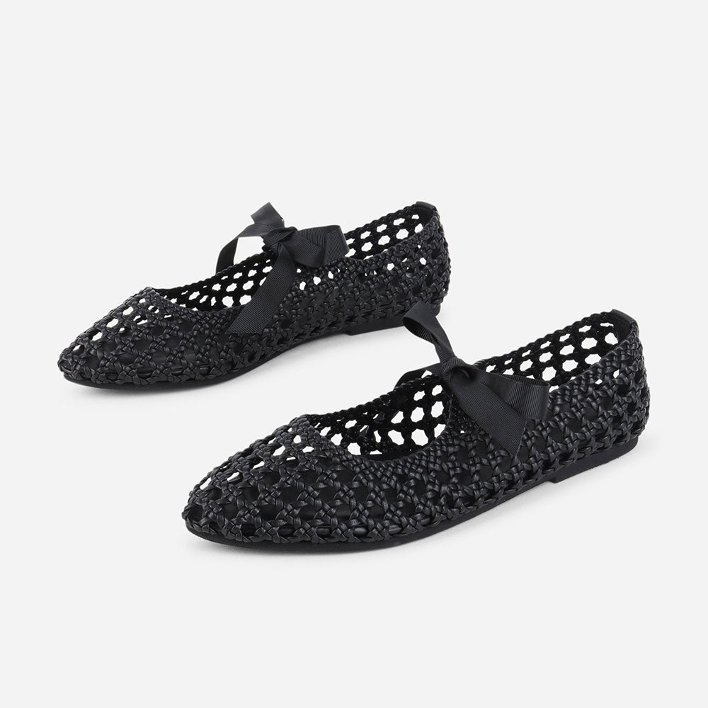 Black Woven Cut-Out Closed-Toe Lace-Up Casual Ballet Flats