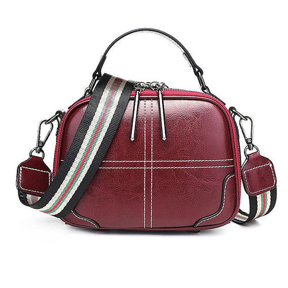 Mini sac en cuir à sangle tissée unique de couleur arc-en-ciel 