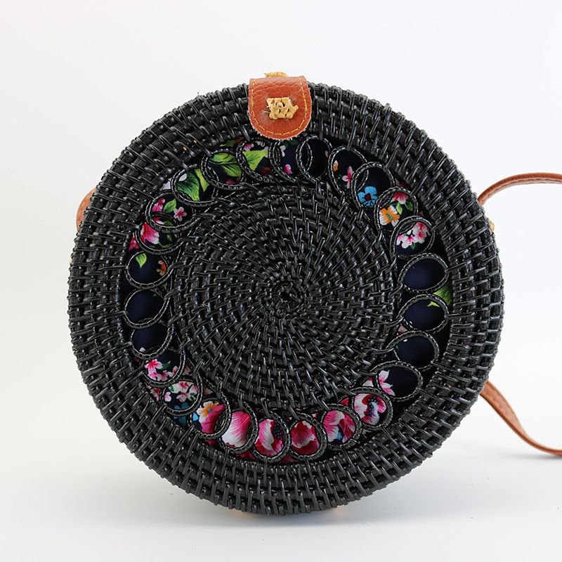 Vintage Woven Rattan Hollow Crossbody Bag