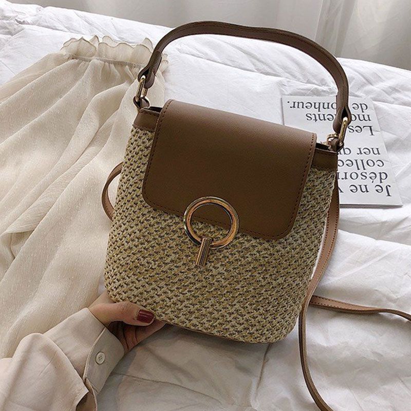 Sac à bandoulière simple en paille tissée à la main 