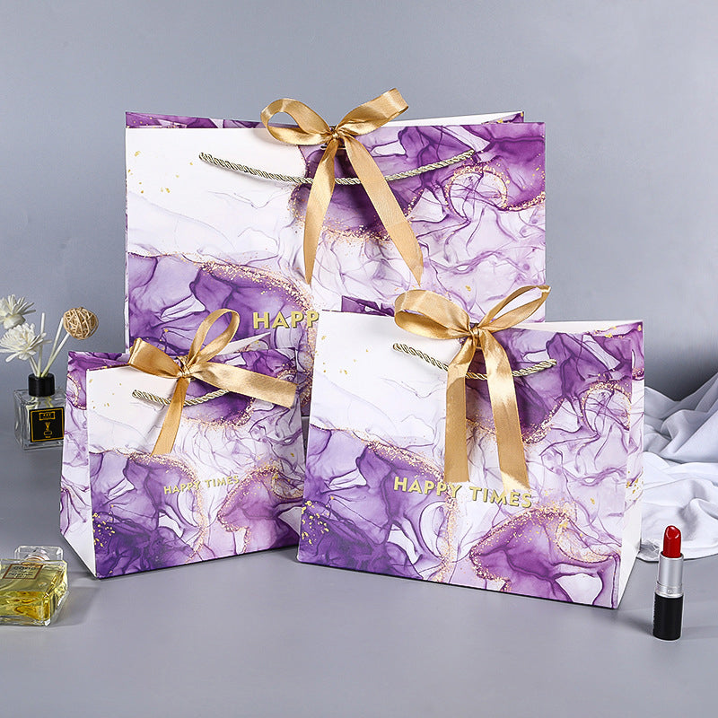 Sac en papier imprimé violet tendance pour courses 