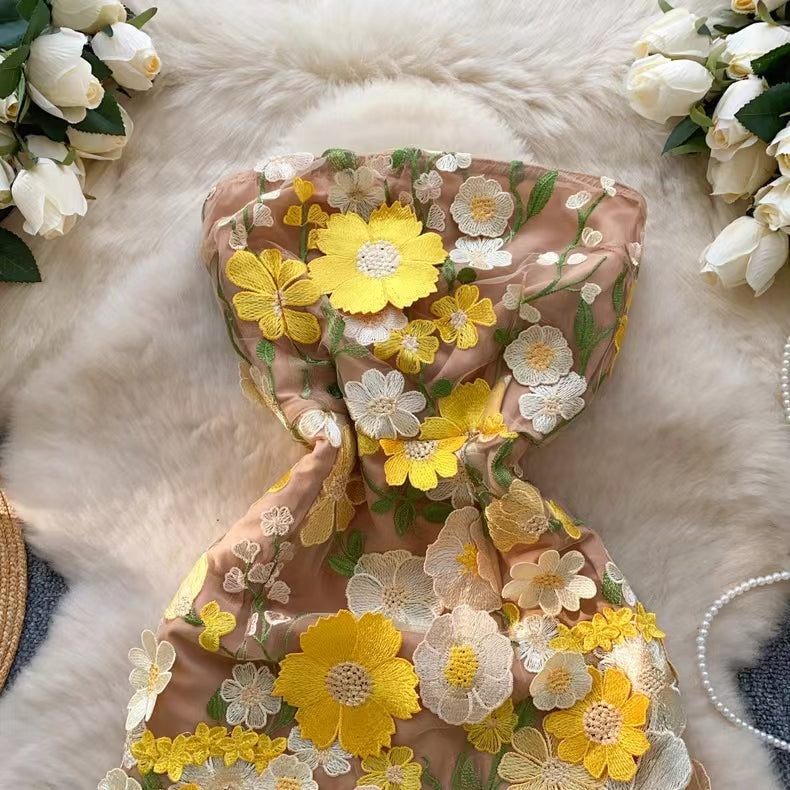 New Sleeveless Waist Slimming Floral Embroidery Design Irregular Strapless Dress TP2848