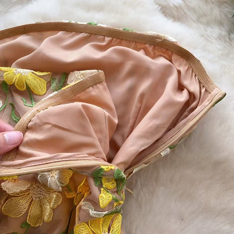 New Sleeveless Waist Slimming Floral Embroidery Design Irregular Strapless Dress TP2848