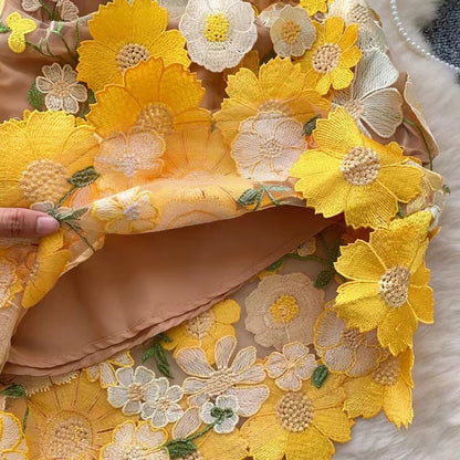 New Sleeveless Waist Slimming Floral Embroidery Design Irregular Strapless Dress TP2848