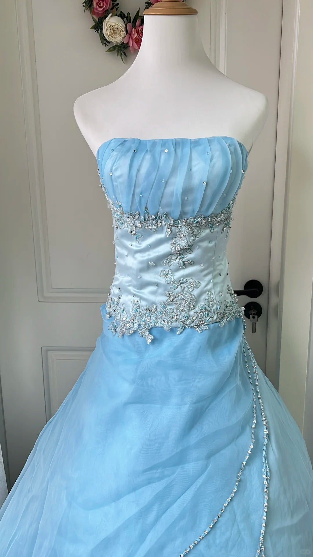 Dreamy Princess Blue Strapless Embroidered Tulle Ball Gown Evening Dress Sweet 16th Birthday Dress P4210