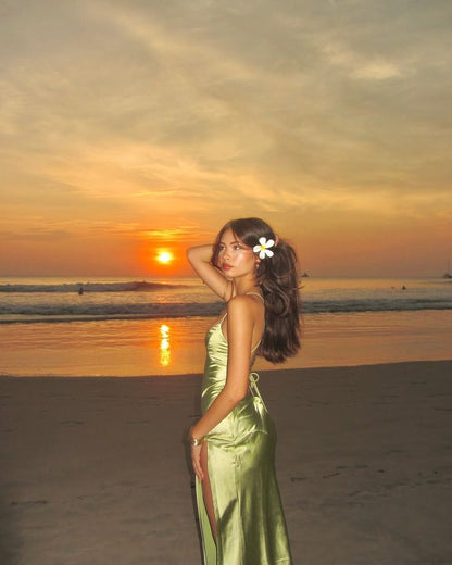 New V-neck Long Beach Green Dress Backless Lace-up Sleeveless Satin Long Prom Party Dress    cg25617