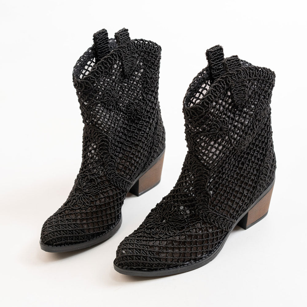 Women__ Classic Mid Block Heel Hollow-Out Black Western Boots