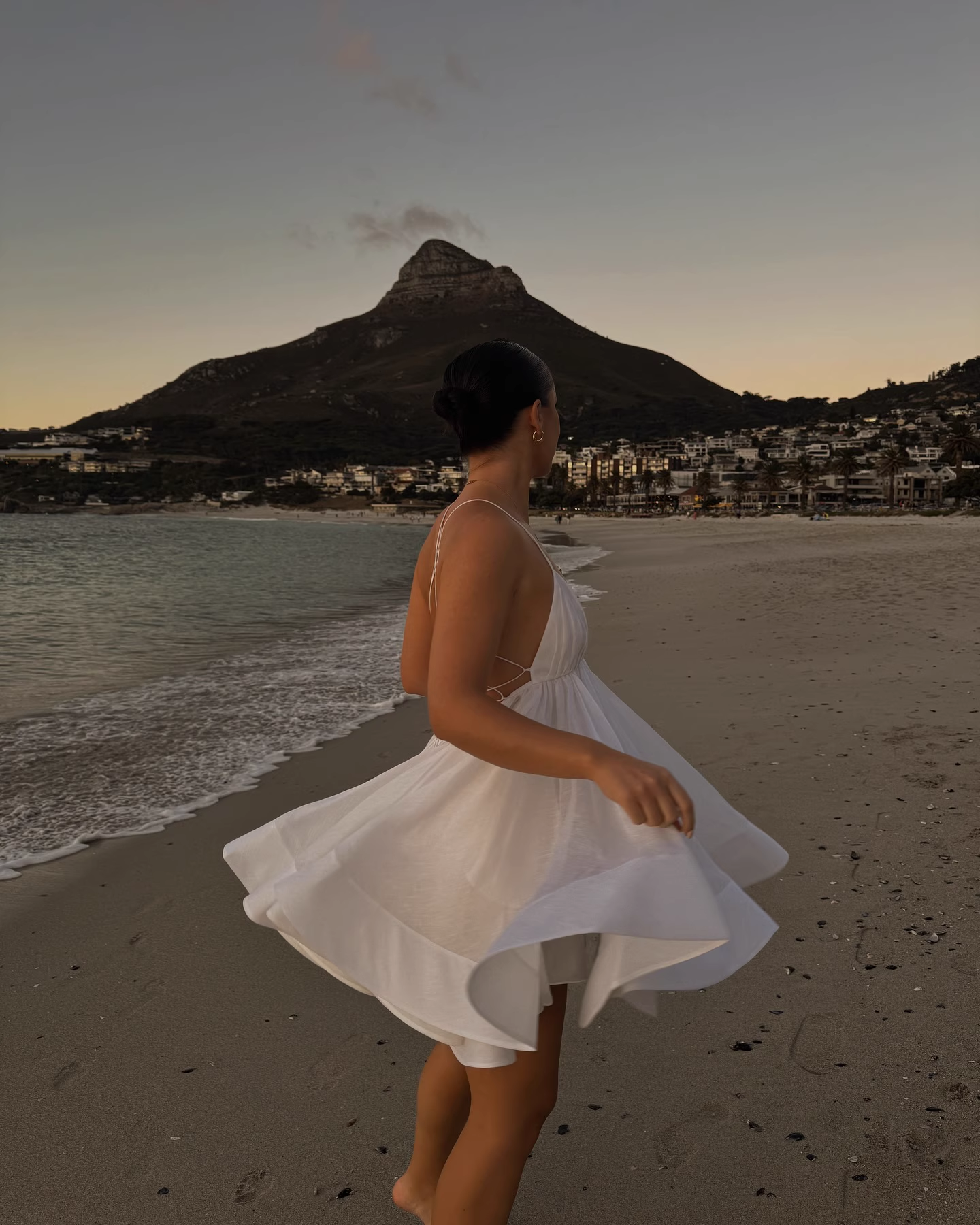 Fashion White V-neck Design A-line Spaghetti Strap Party Dress Homecoming Dress TP3903