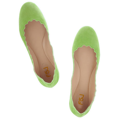Women's Lime Green Round Toe Scalloped Edge Ballet Flats